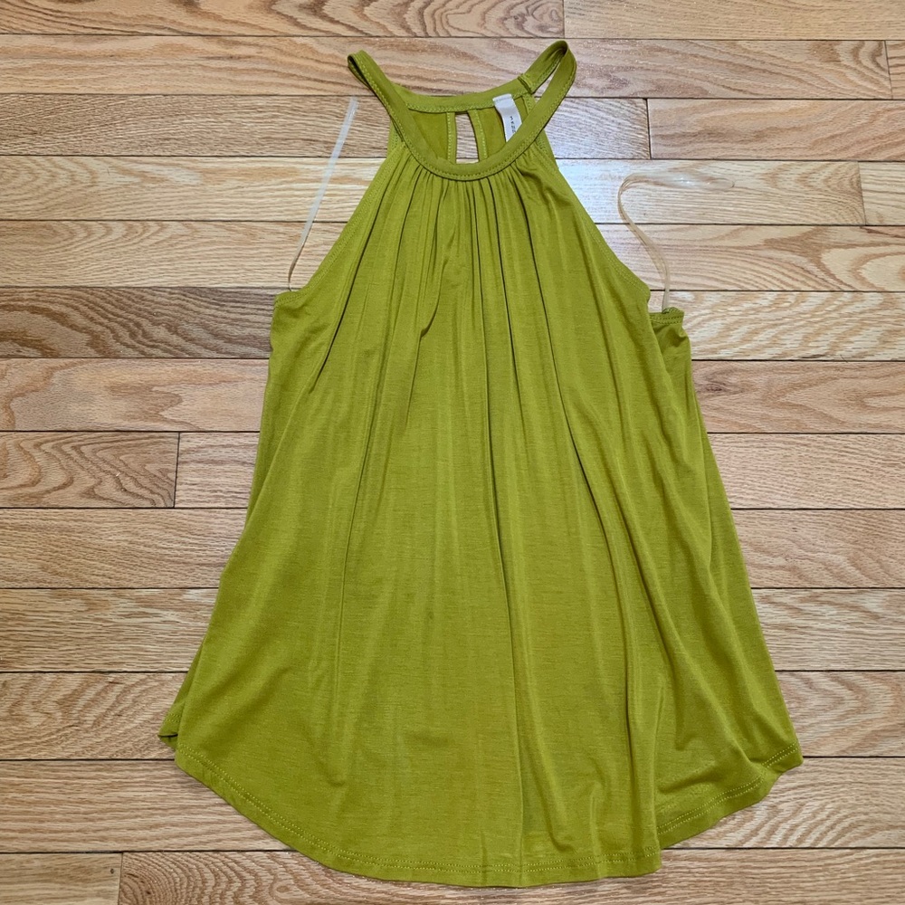 Flowy Tank
